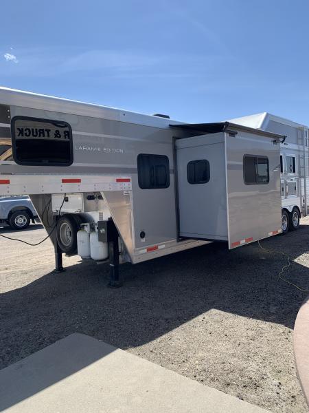Used 2020 SMC SL8313SSR 3 Horse Trailer