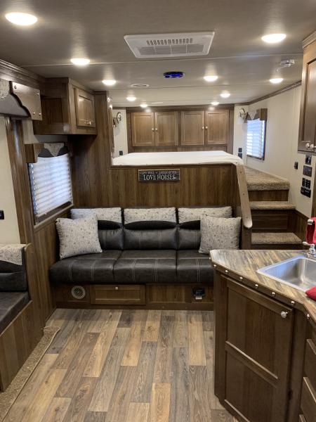 Used 2020 SMC SL8313SSR 3 Horse Trailer
