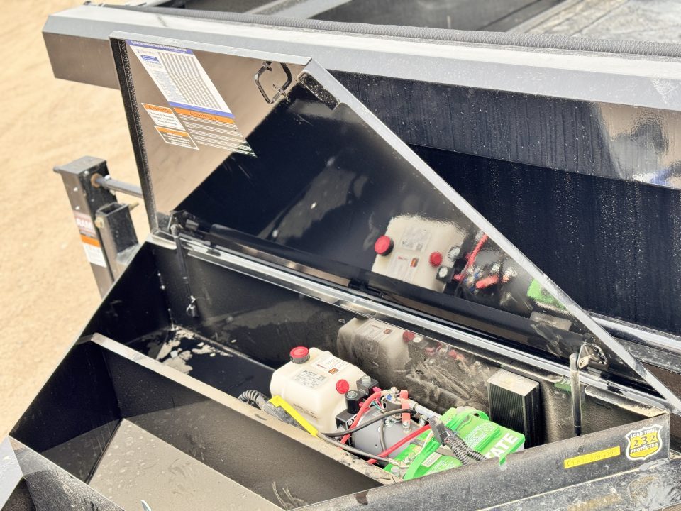 New 2026 Load Trail 7-16 Dump Triple 7K Axles