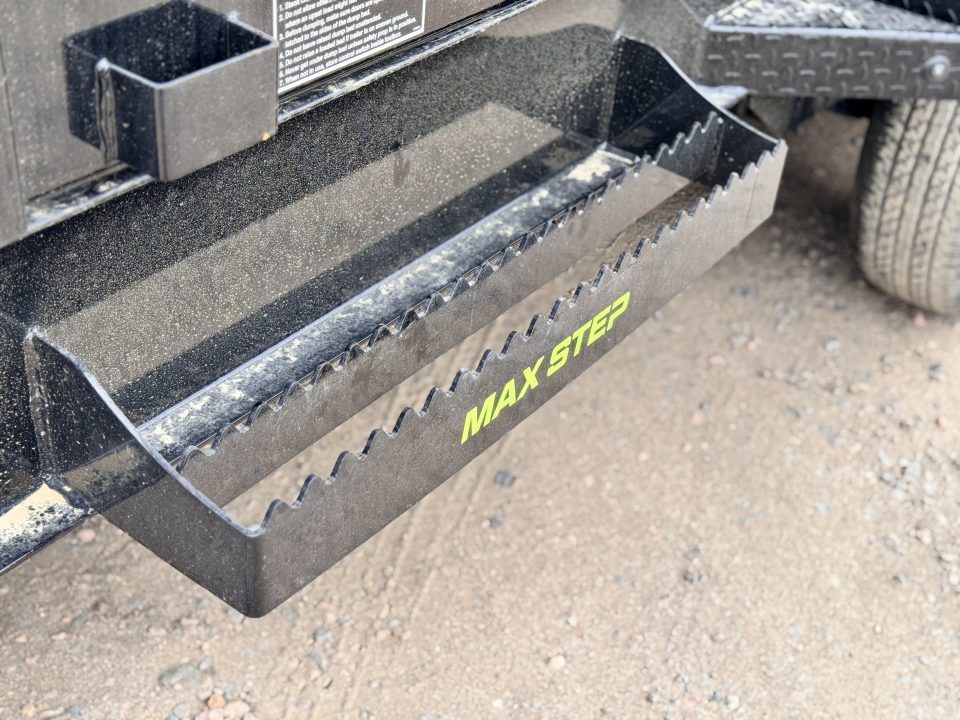 New 2026 Load Trail 7-16 Dump Triple 7K Axles