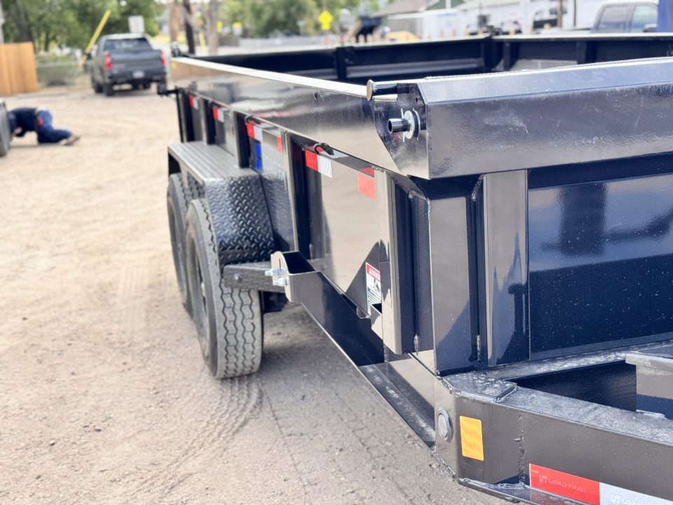 New 2026 Load Trail 7-14 Dump W/ 7 Gauge Floor And 14 PLY Tire upgrades 7K Axles