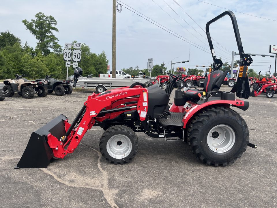 New Mahindra 2123 HST 4WD Tractor