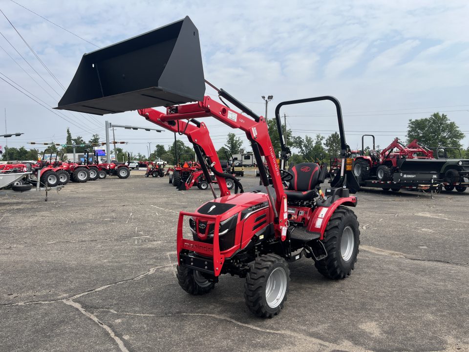 New Mahindra 2123 HST 4WD Tractor