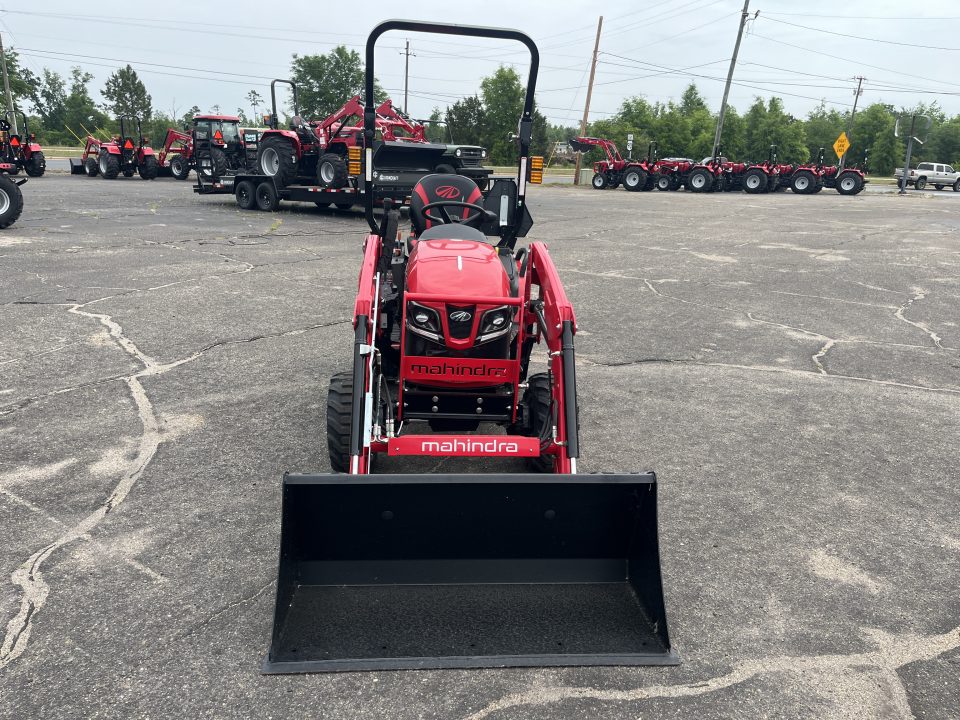 New Mahindra 1120 HST 4WD Tractor