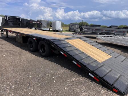 New 2026 Maxwell Hydraulic Dovetail Flatbed Trailer