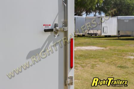 Used 2020 8.5X28 inTech RACE TRAILER