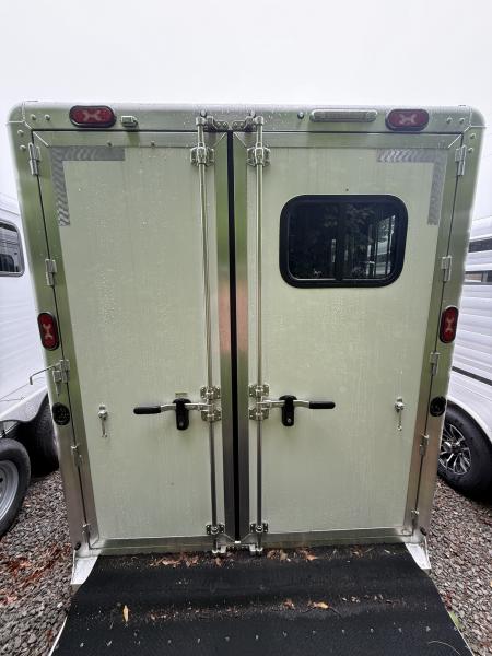 New 2026 Cimarron Trailers Norstar 2 Horse Slant Load BP 7'1 Tall w/Ramp Horse Trailer