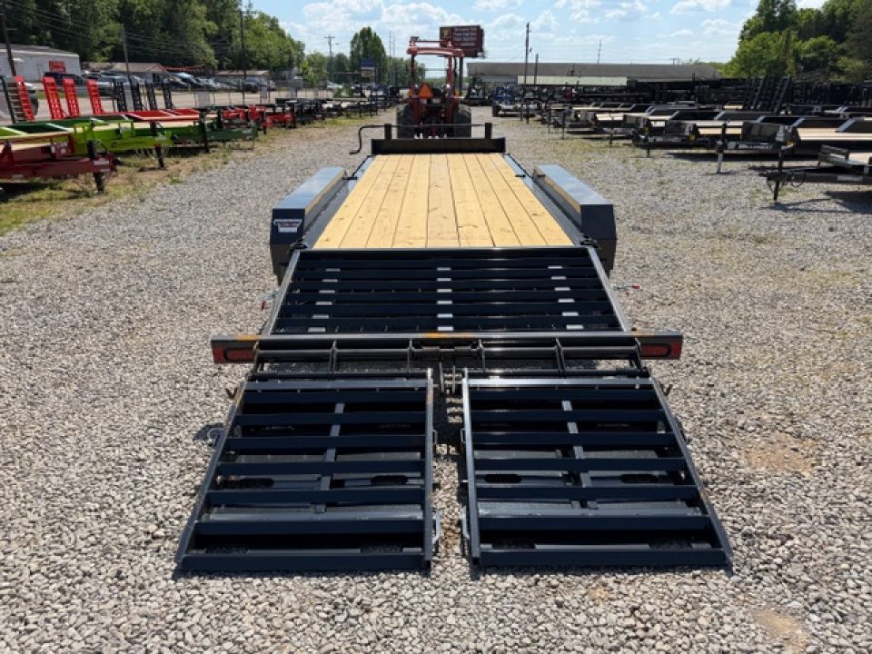 New HillCrest Equipment 19+3 21K W/ Mega Ramps
