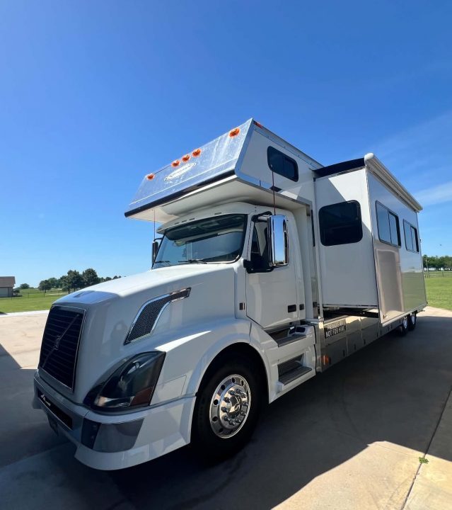 Used 2010 Renegade 45' Motorcoach