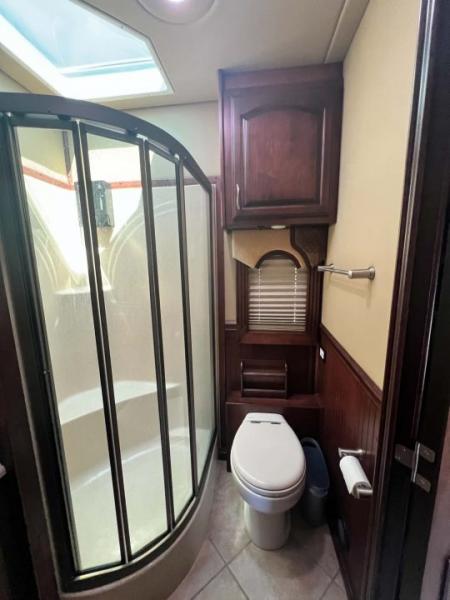 Used 2010 Renegade 45' Motorcoach