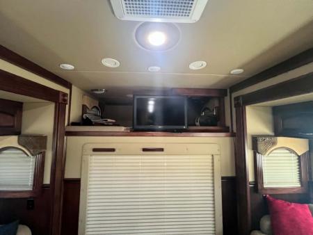 Used 2010 Renegade 45' Motorcoach