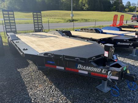 New 2026 Diamond C LPX210 Equipment Trailer 102” DRIVE OVER FENDER 18’ EXTRA WIDE RAMPS