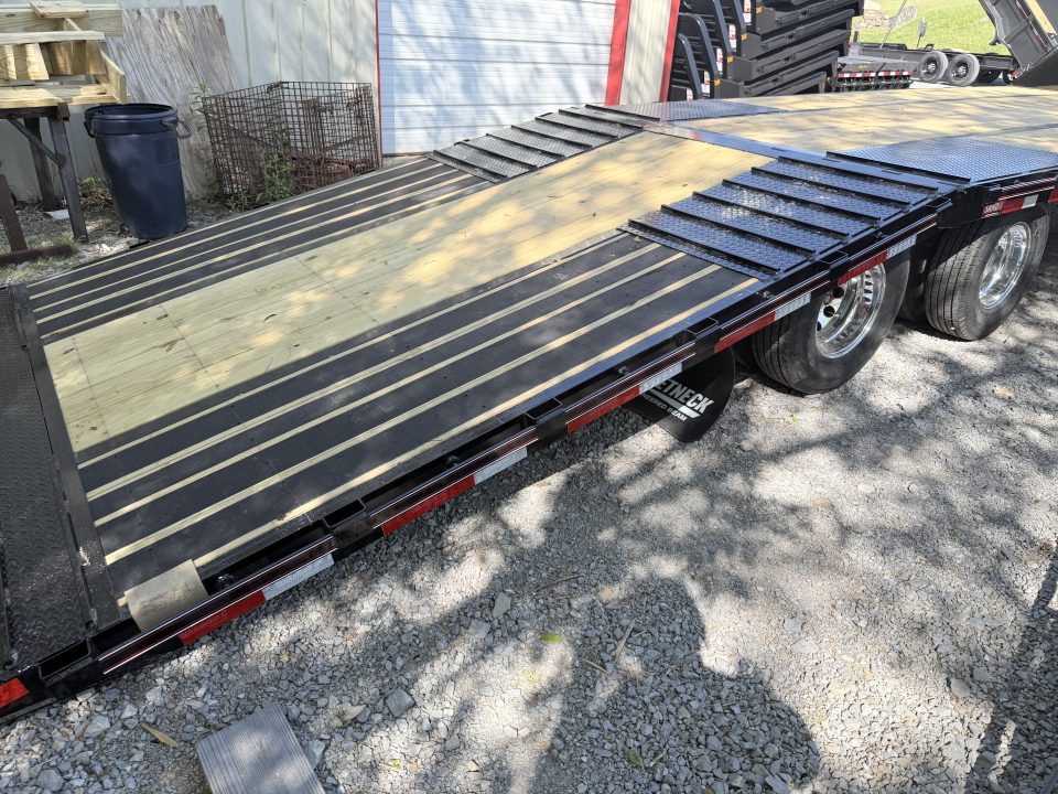 New 2026 Diamond C FMAX210 GOOSENECK TRAILER 30’ HYDRO DOVE & JACKS ALUMINUM OUTER RIMS
