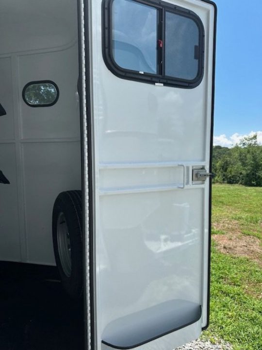 New 2026 Bee Chief 2 Horse Fully Enclosed Bumper Pull Horse Trailer