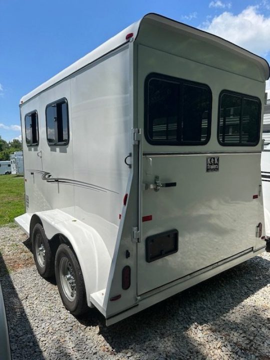 New 2026 Bee Chief 2 Horse Fully Enclosed Bumper Pull Horse Trailer