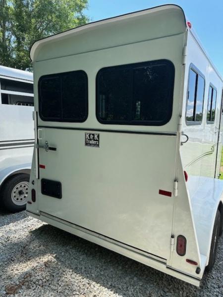 New 2026 Bee Chief 2 Horse Fully Enclosed Bumper Pull Horse Trailer