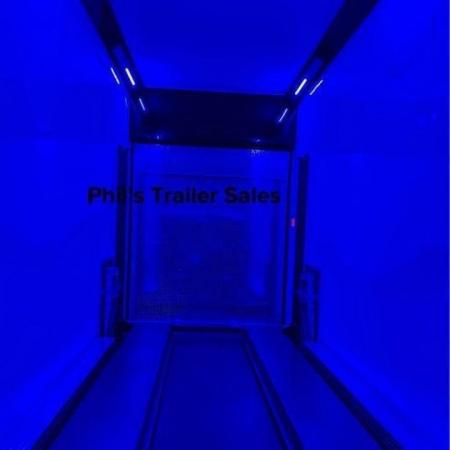 New CONTINENTAL CARGO NEW 85X34 STACKER ENCLOSED RACE TRAILER CAR HAULER TRAILER CARGO TRAILERS Car / Racing Trailer