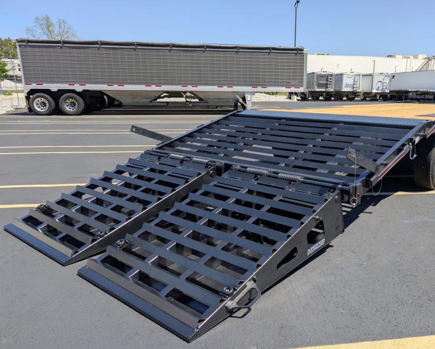 New Diamond C DEC-210-24' Deck over 23K (GVWR) Max Ramp Equipment Trailer