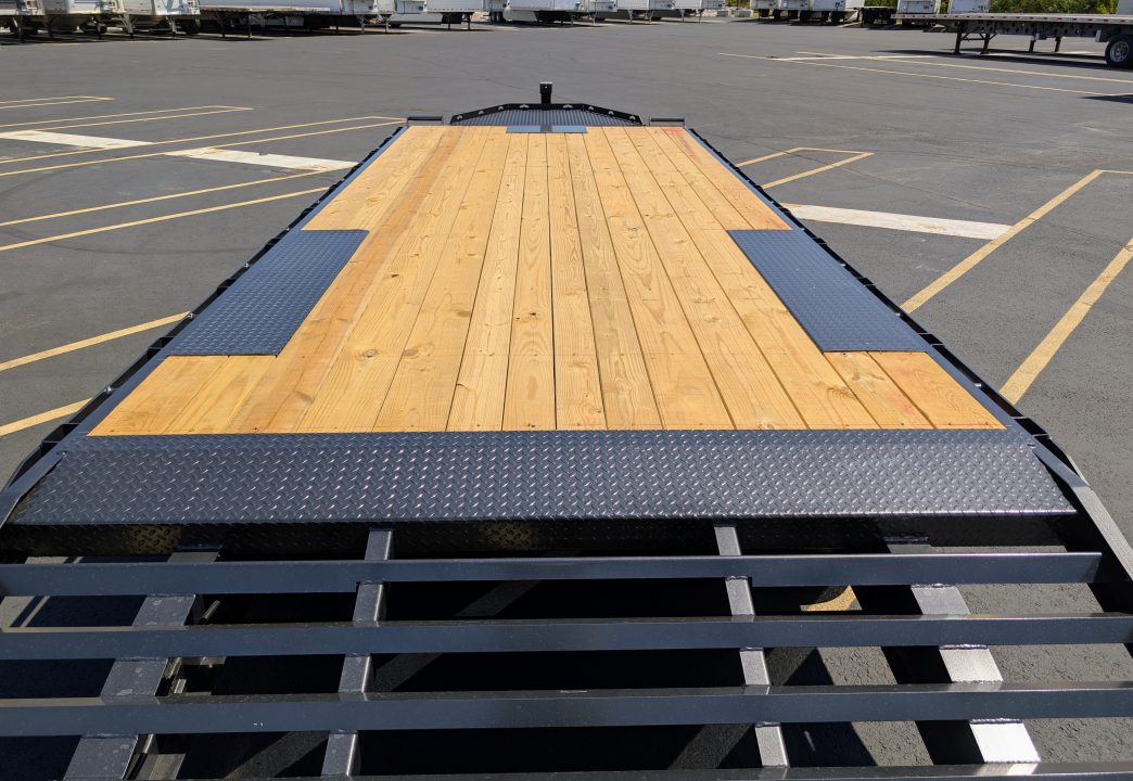 New Diamond C DEC-210-24' Deck over 23K (GVWR) Max Ramp Equipment Trailer