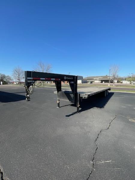 Used 2023 Circle D 8.5x32 GN flatbed Equipment Trailer