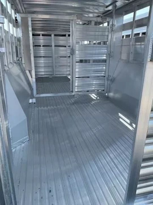 New 2025 Featherlite model 8127 7.5x28 Livestock