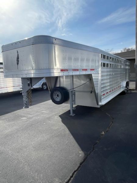 New 2026 Featherlite Trailers model 8127 7.5x26