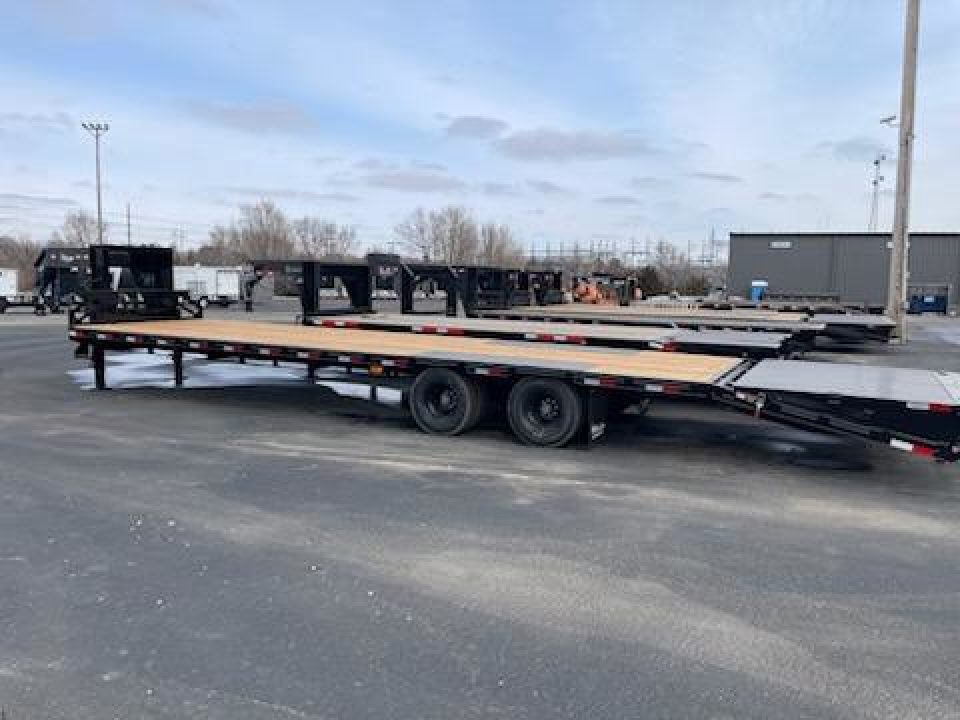 New 2025 H and W Trailers 8.5x36 flatbed Equipment Trailer