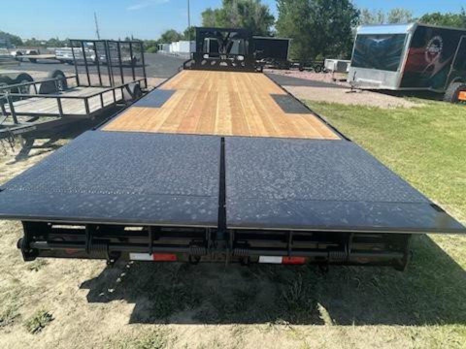 New 2024 H and W Trailers 8.5x26 GN flatbed Equipment Trailer