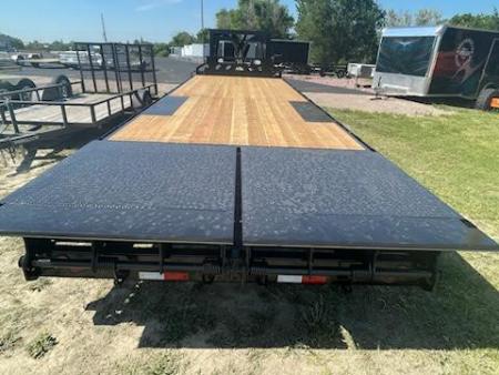New 2024 H and W Trailers 8.5x26 GN flatbed Equipment Trailer