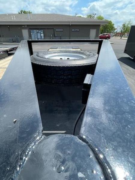 New 2024 Circle D 8.5x25 flatbed Equipment Trailer
