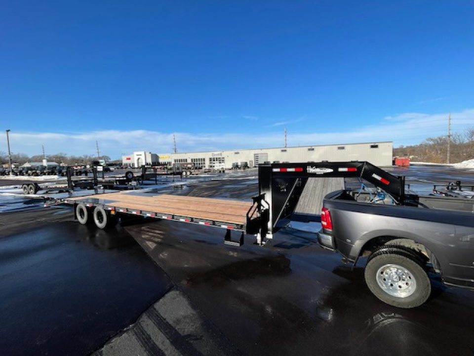 New 2026 H and W Trailers 8.5x32 Gooseneck flatbed