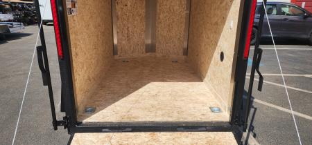 New 5 x 8 Look ST DLX Blackout Package 3k
