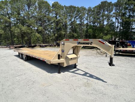 New 2026 Diamond C FMAX212 Hydraulic Dovetail & Jacks, PACESETTER, Disc Brakes, 12K Axles, 8.5x32 (20ftDeck+12ftDove)=32ft