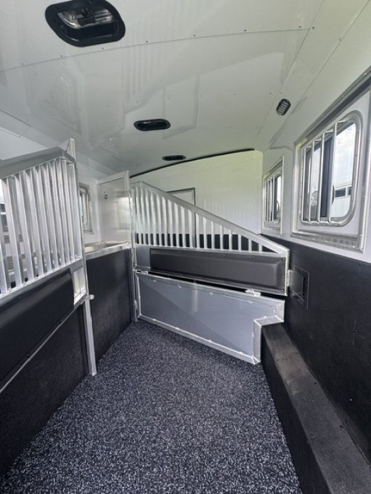 New 2026 Exiss Trailers 2026 Exiss Endeavor 8310 LQ Horse Trailer
