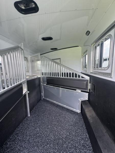New 2026 Exiss Trailers 2026 Exiss Endeavor 8310 LQ Horse Trailer