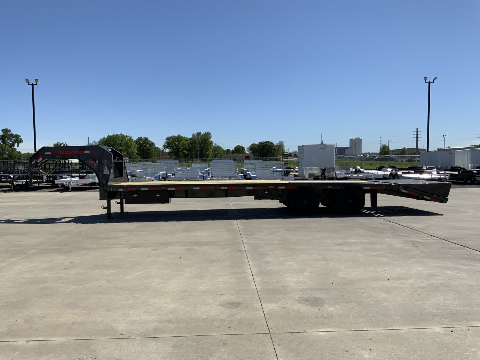 New 2026 MAXX-D LDX 102 X30 Flatbed Trailer
