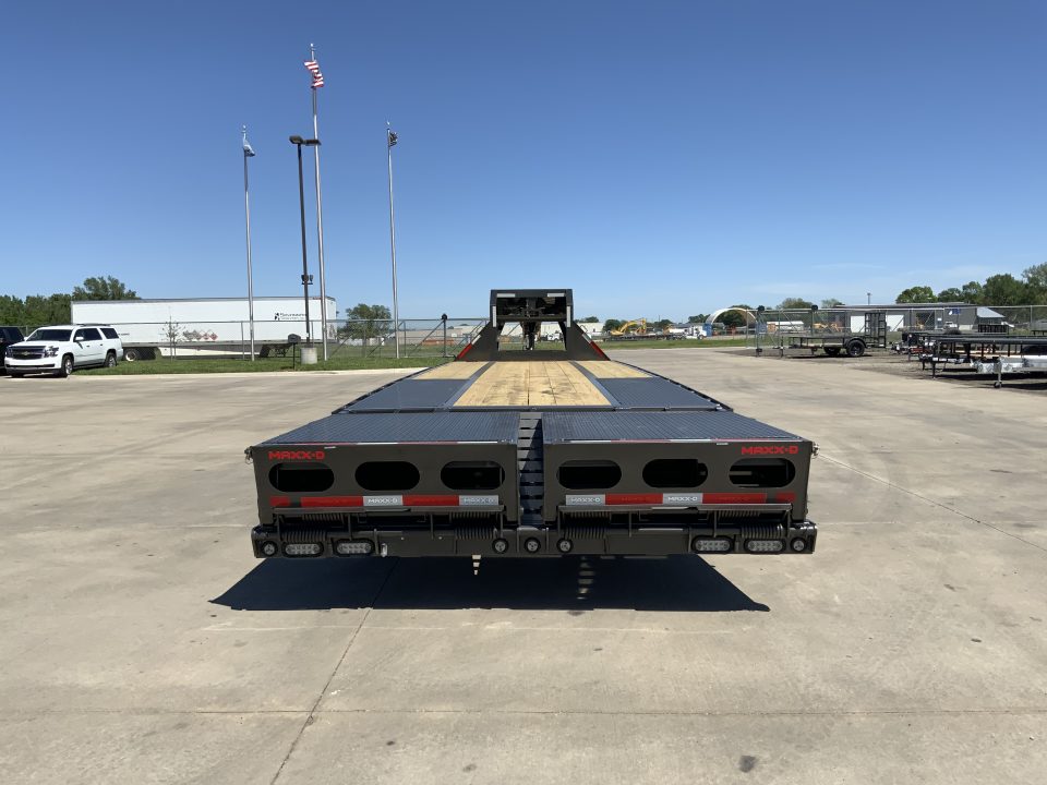 New 2026 MAXX-D LDX 102 X30 Flatbed Trailer