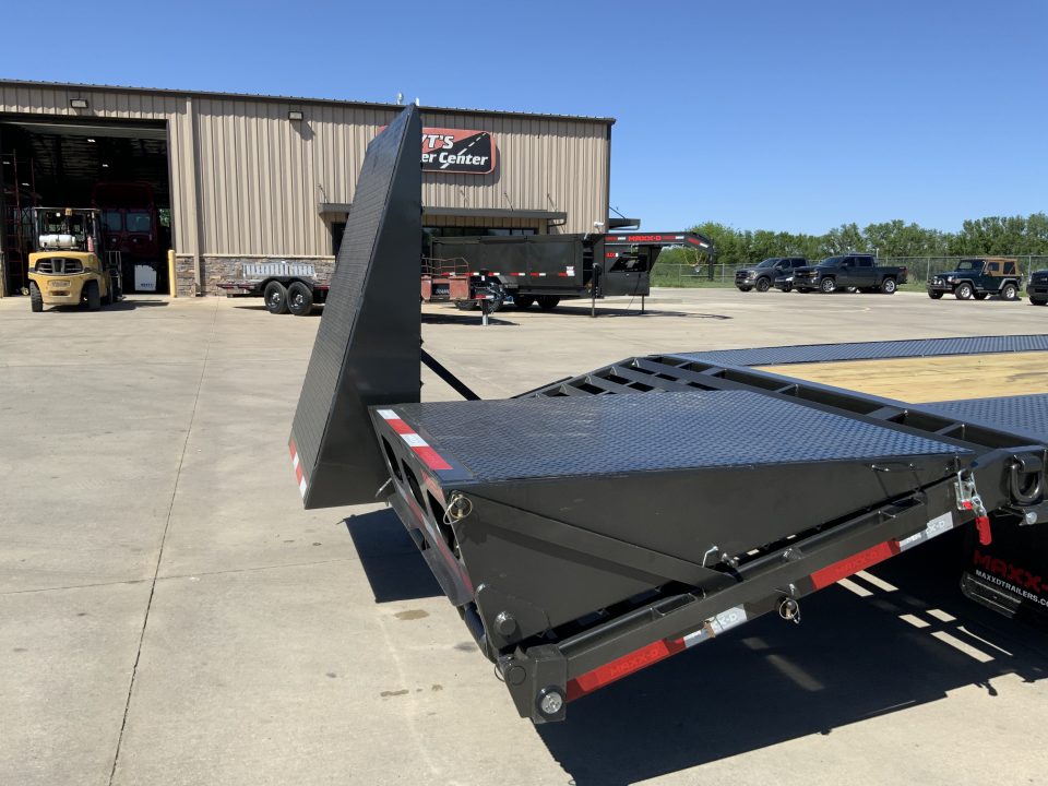 New 2026 MAXX-D LDX 102 X30 Flatbed Trailer