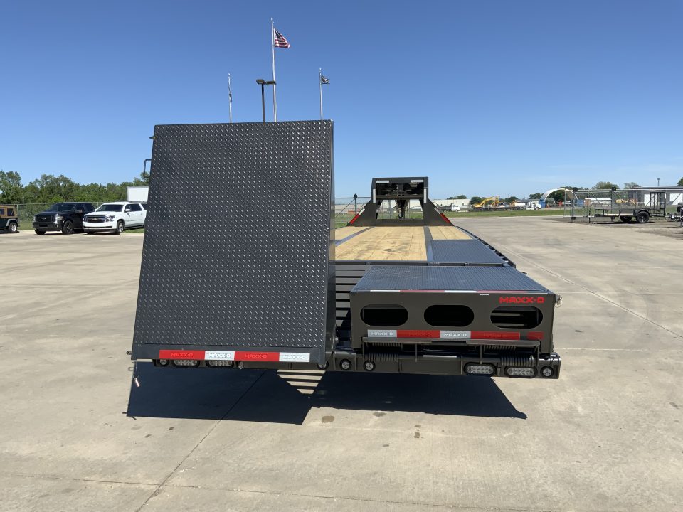 New 2026 MAXX-D LDX 102 X30 Flatbed Trailer