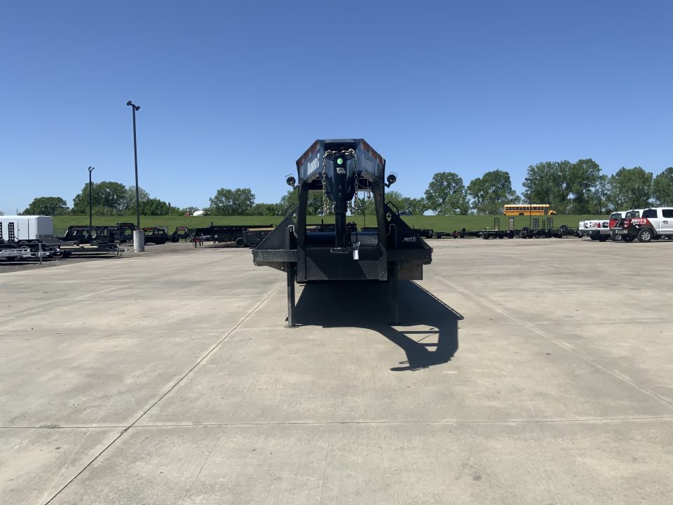 Used 2024 Diamond C FMAX212 102 X 35 Gooseneck Flatbed Trailer