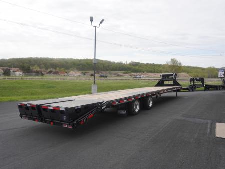 New 2026 Diamond C Trailers Fmax212 40' Gooseneck Deckover Trailer