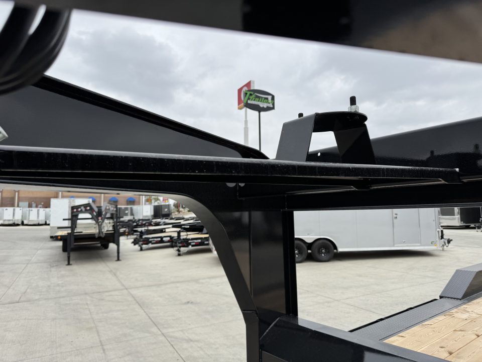 New 2026 Double A CT147-24 Gooseneck Bodies