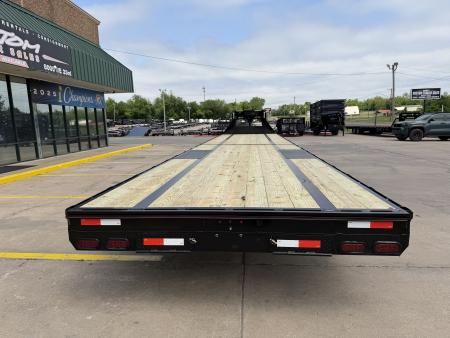 New #144246 2026 MP CUSTOM 40 X 102 TANDEM AXLE 14K FLATBED GOOSENECK W/ SLIDE IN RAMPS
