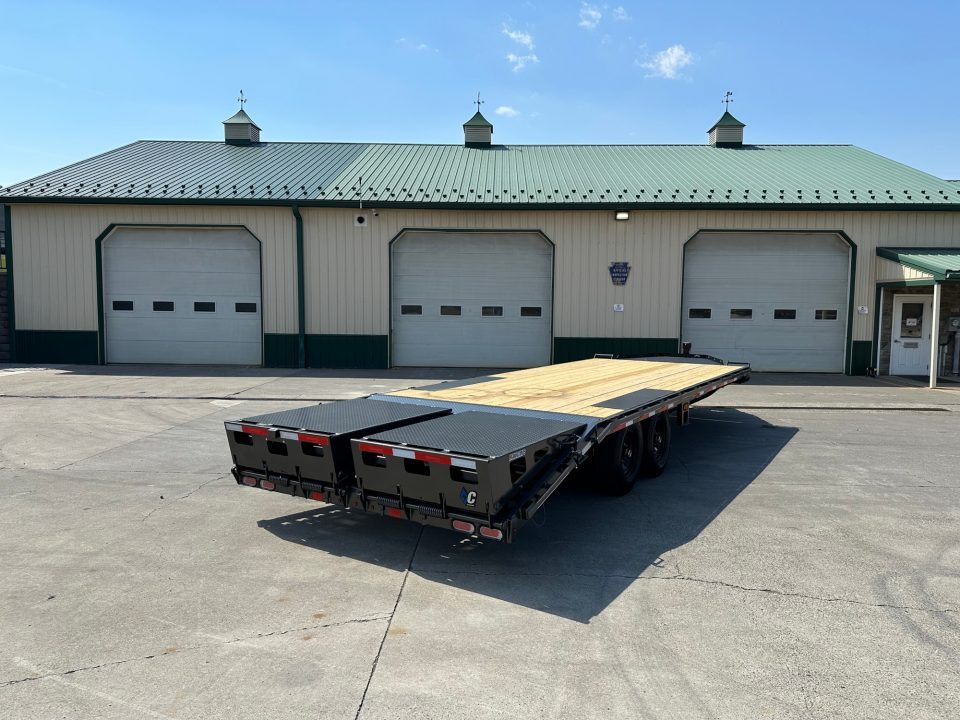 New Diamond C 24' I-Beam Deck Over with MAX Ramps (DEC207)