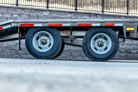 New Diamond C 25' FMAX210 Gooseneck w/Max Ramps