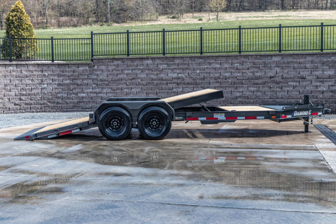 New Diamond C 20' Hydraulic Dampening Tilt (HDT207)