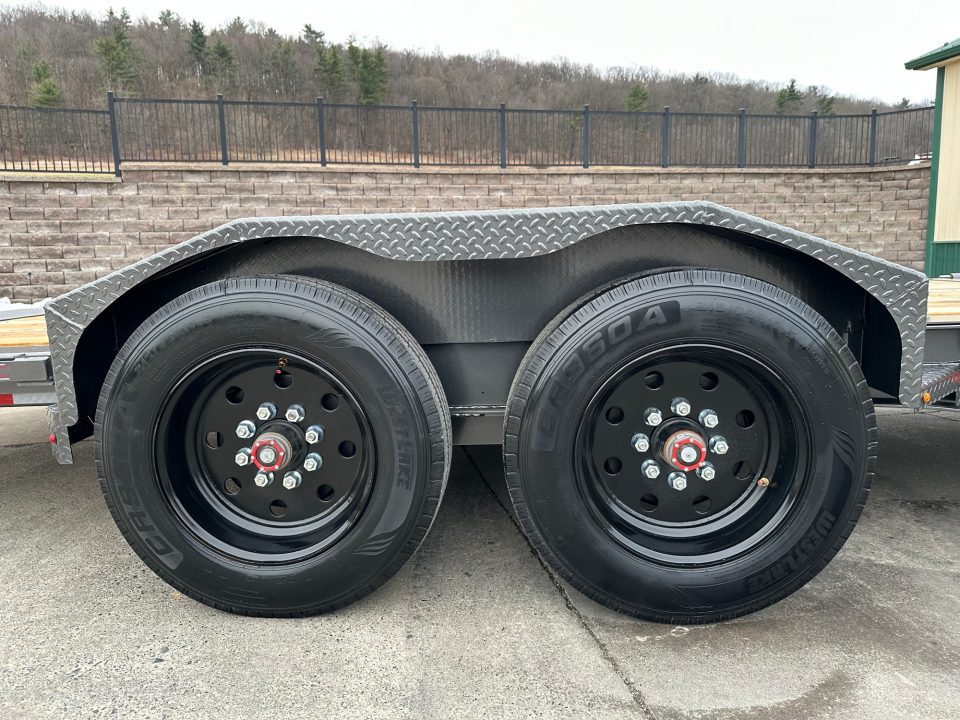 New Diamond C 22' Hydraulic Dampening Tilt (HDT 208)