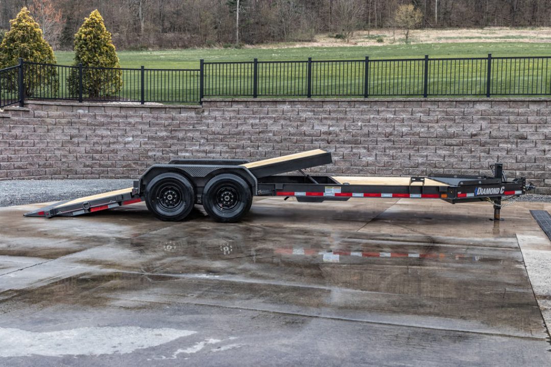 New Diamond C 22' Hydraulic Dampening Tilt (HDT 207)