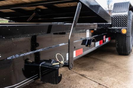 New PJ Trailers 20' Hydraulic Dampening Tilt (T6 14k)