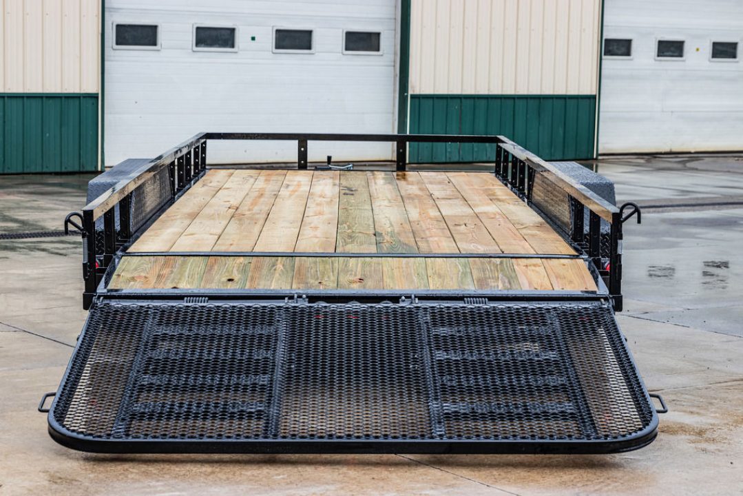 New PJ Trailers 18' Tandem Axle Utility (UL) - HD Mesh Gate
